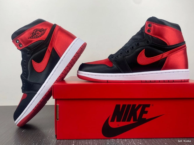 FD4810-061 1 Satin High Jordan WMNS Bred OG Air 0520